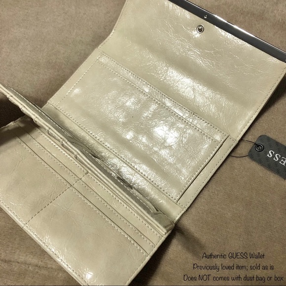 πHost Pickπ Wallet: NEW GUESS Wallet, Cream π Bundle Me! - Picture 4 of 7